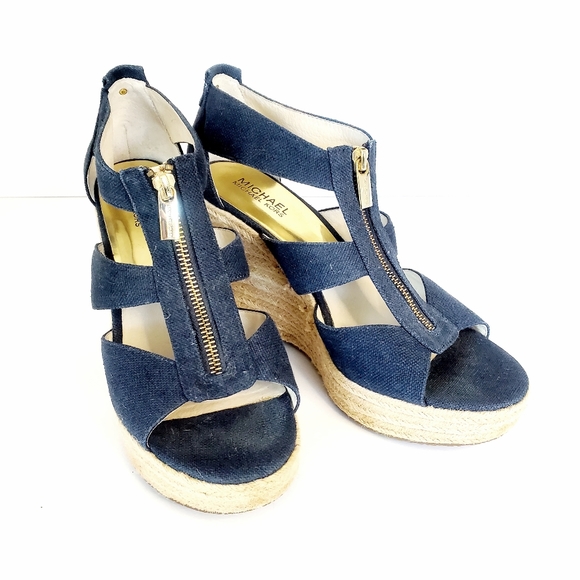 Michael Kors Denim Zipper-Up 4" Platform Wedge Shoe, Excellent Condition - Picture 8 of 10